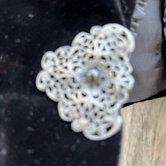 ANN TAYLOR LOFT Black Velvet Blazer Jacket with Silk Trim Women’s 8 - Picture 5 of 12